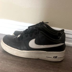 black nike air force one's US 6